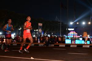 BIB: 2735
                            <button type="button" onclick="openModal(15063344)" class="btn btn-primary btn-sm float-right btn-popup" data-toggle="modal" data-target=".modal-high-quality">
                        <i class="fas fa-shopping-cart"></i> Add to Cart
                    </button>
                                            <button type="button" onclick="isThisMe(15063344, true)" class="btn btn-success btn-sm float-right btn-popup btn-isme hidden" data-toggle="tooltip" data-placement="bottom" title="นี่คือรูปของคุณใช่ไหม คลิกที่นี่เพื่อเอาเข้าอัลบั้ม">
                        <i class="fas fa-plus"></i> Add to album
                    </button>
                    <button type="button" onclick="isThisMe(15063344, false)" class="btn btn-warning btn-sm float-right btn-popup btn-isnotme hidden">
                        <i class="fas fa-ban"></i> Remove from album
                    </button>